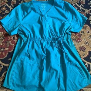 Maternity scrubs